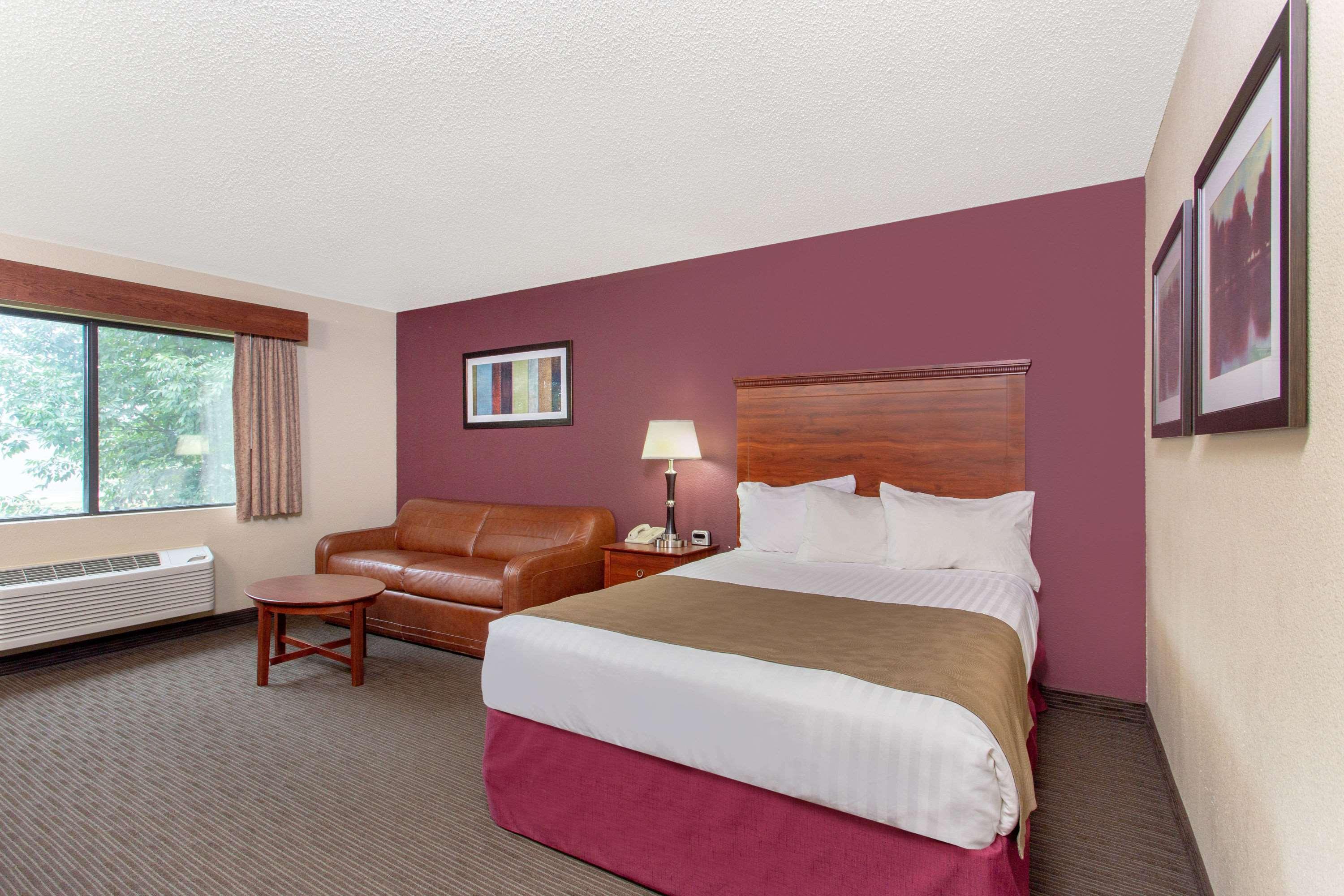 Americinn By Wyndham New London Екстериор снимка