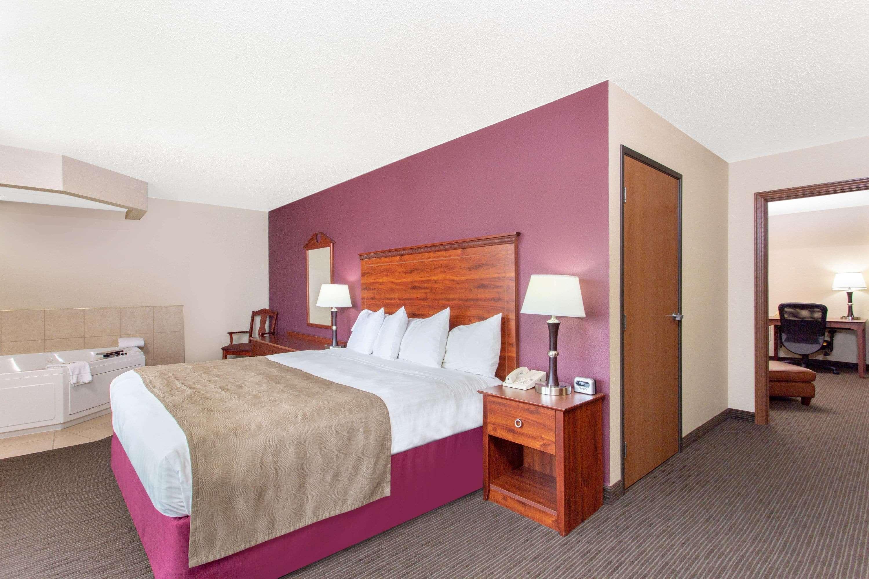 Americinn By Wyndham New London Екстериор снимка