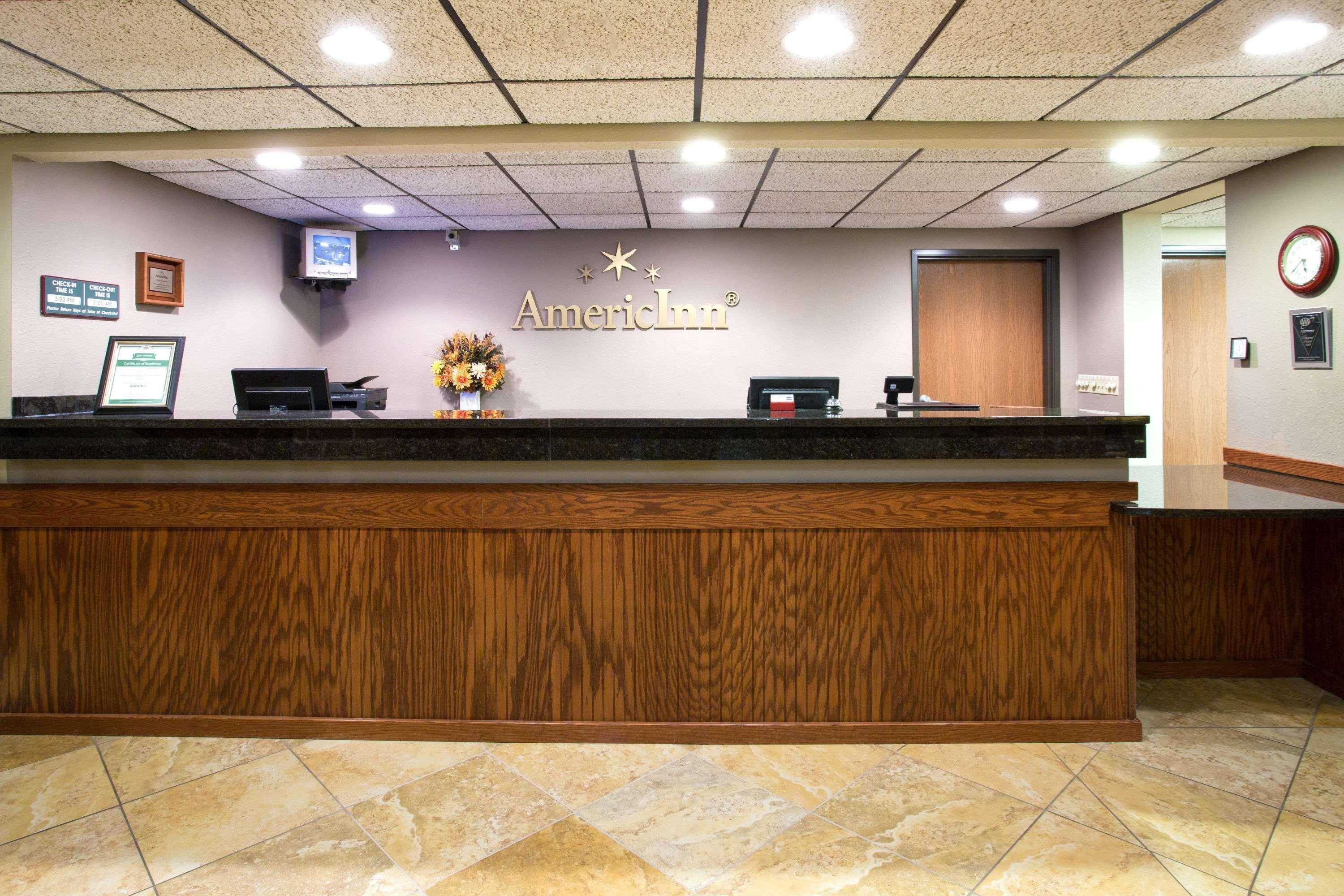 Americinn By Wyndham New London Екстериор снимка