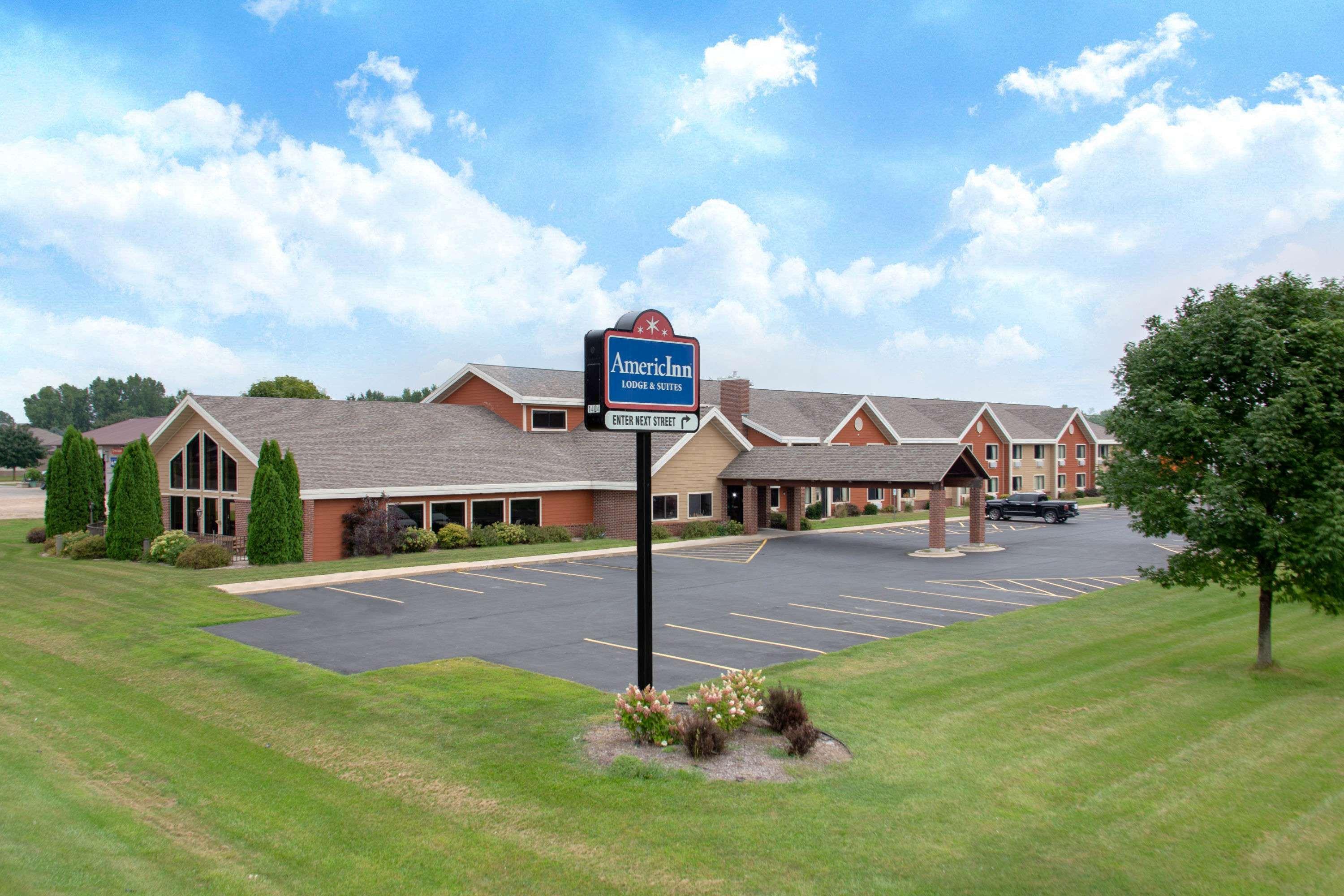 Americinn By Wyndham New London Екстериор снимка